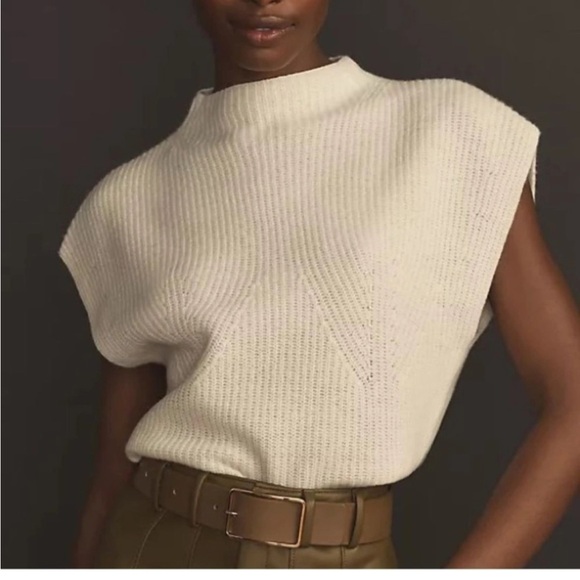 Anthropologie Tops - Anthropologie Cream Sleeveless Sweater Top